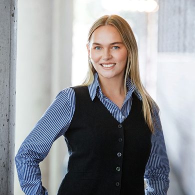 Isabelle-Richter-team-card